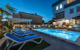 Luxury Home Polo